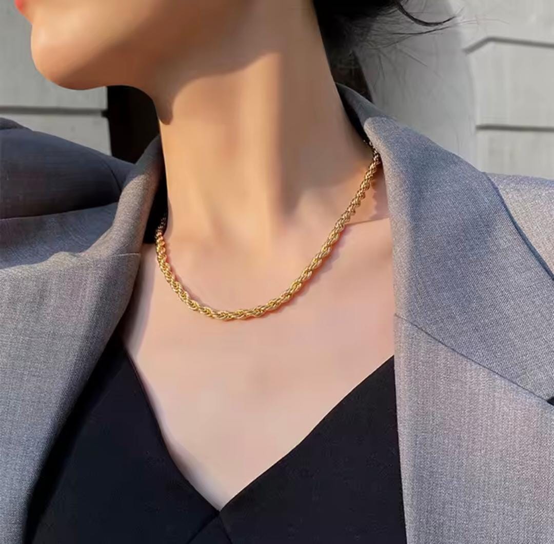 Luz Dorada: Elegancia Eterna