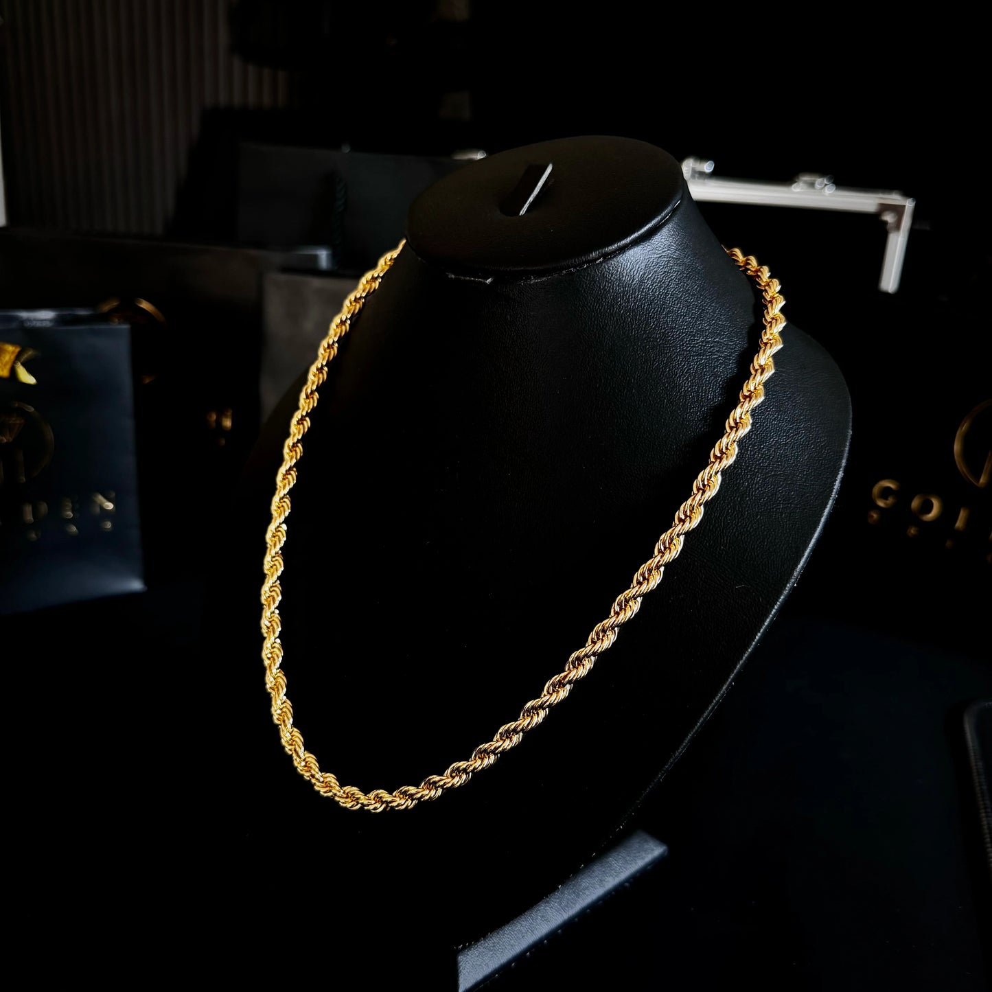 LuxTorsal Oro - Cadena de Lujo