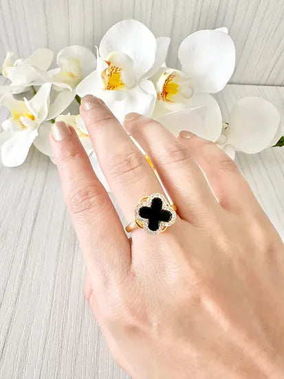 Anillo Trébol de SERENIDAD